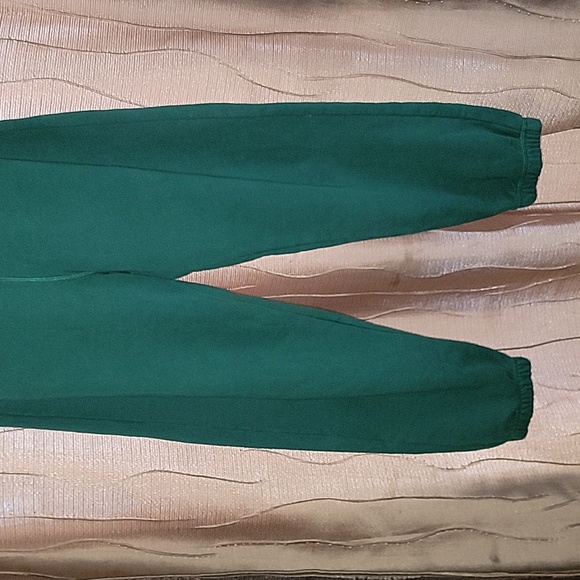 Reformation Classic Sweatpant in Pine Green - Picture 5 of 11